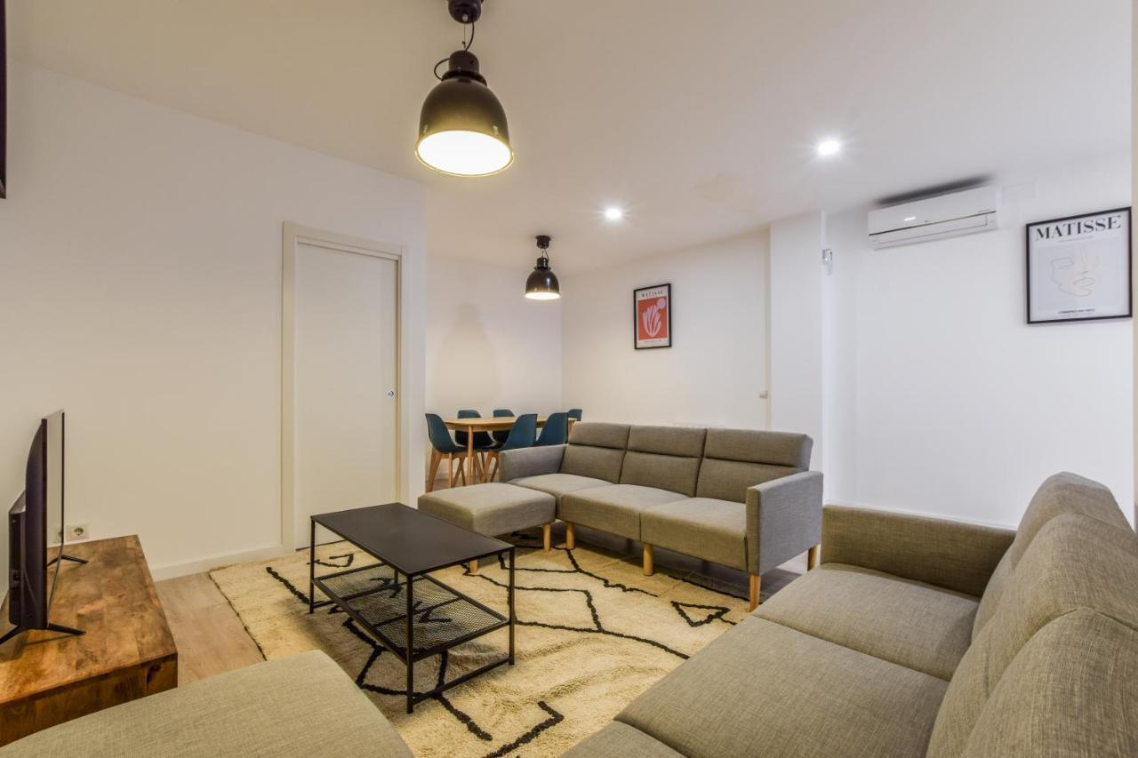 Apartamentos En Madrid Rio エクステリア 写真