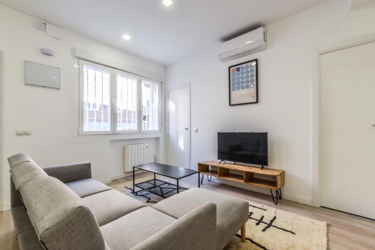 Apartamentos En Madrid Rio エクステリア 写真