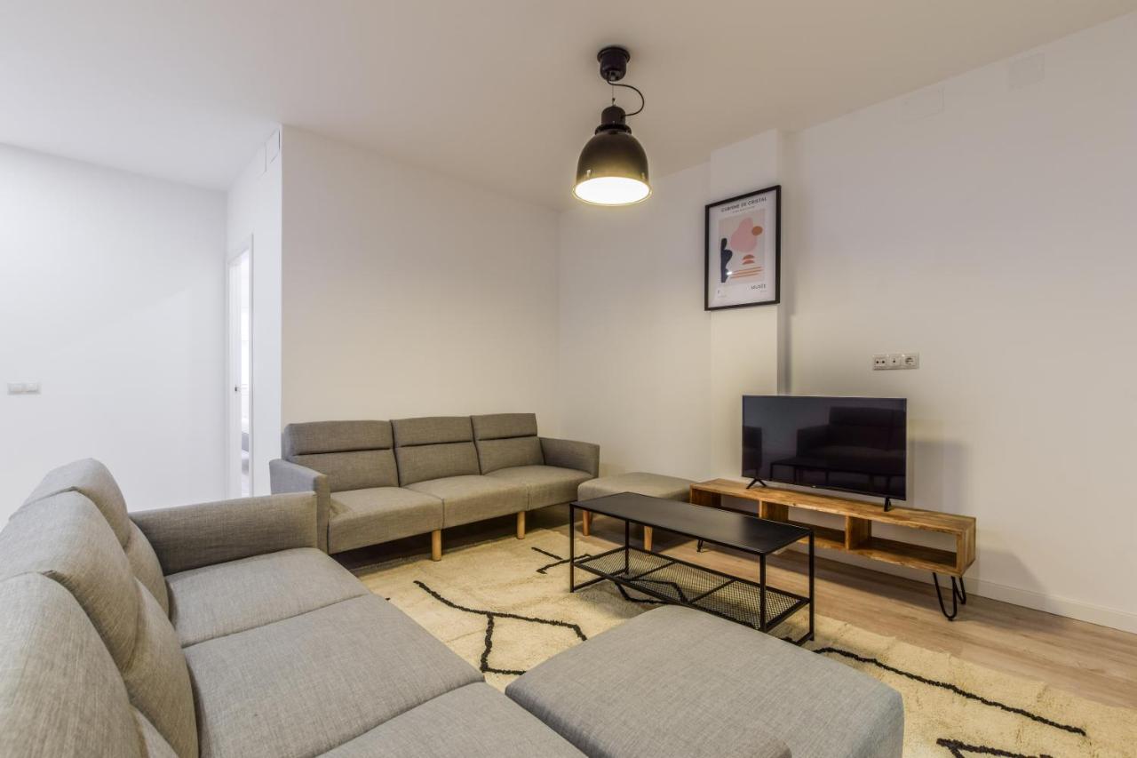 Apartamentos En Madrid Rio エクステリア 写真