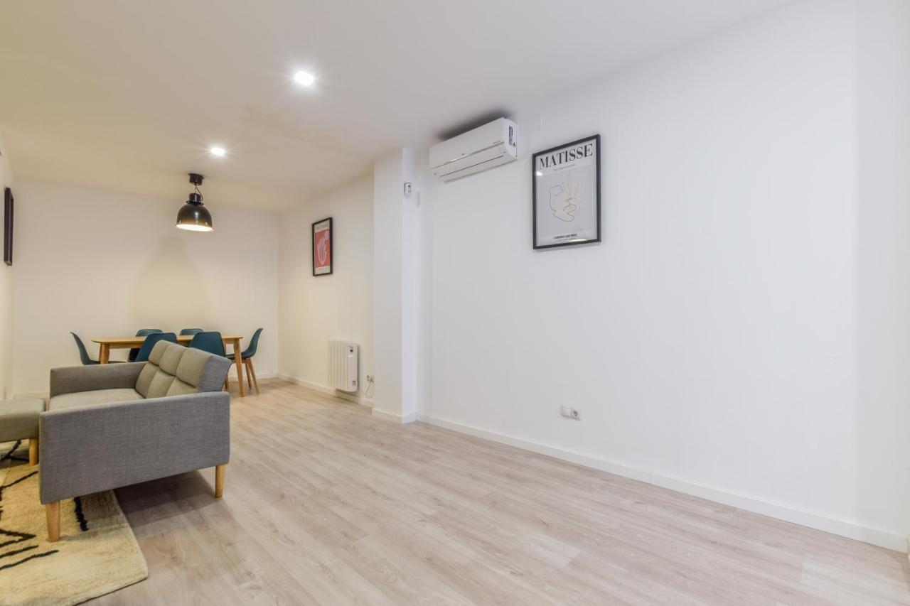 Apartamentos En Madrid Rio エクステリア 写真