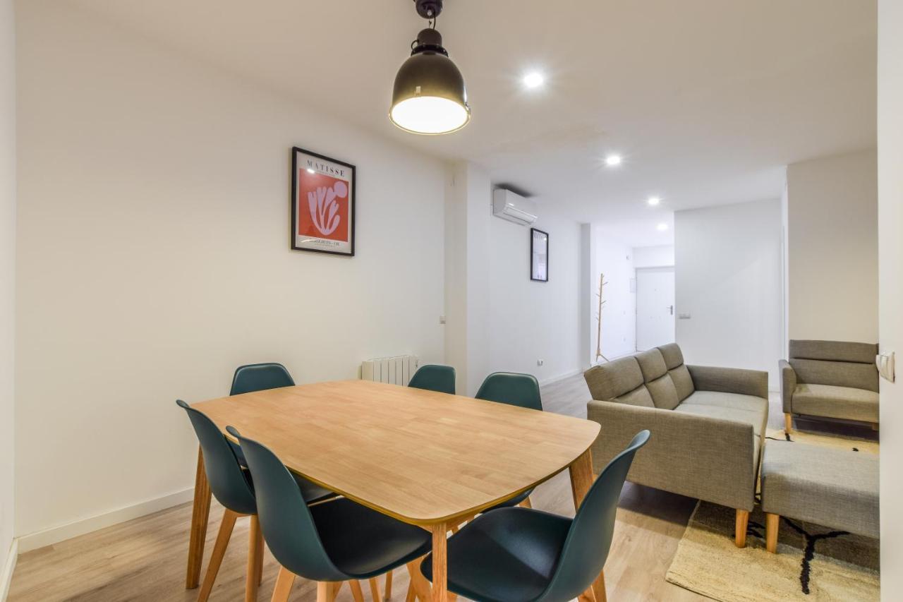 Apartamentos En Madrid Rio エクステリア 写真